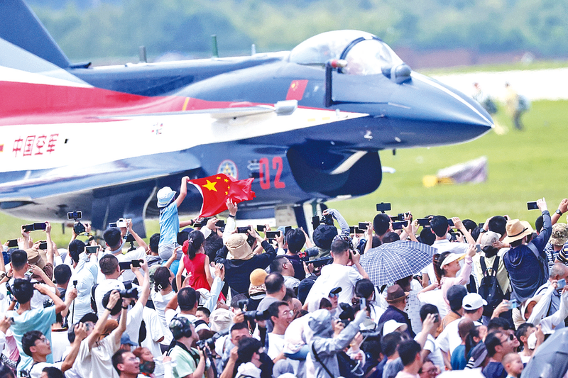 毛白浆射操骚逼鸡吧操逼啊好爽喷水长春航空展迎来首个公众日